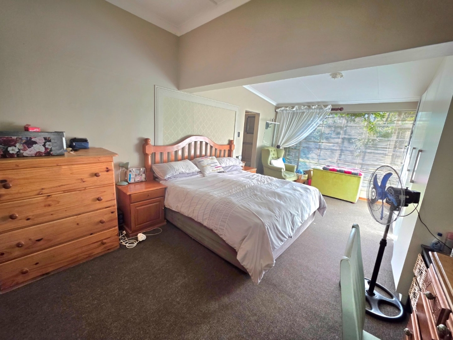 5 Bedroom Property for Sale in Jordania Free State